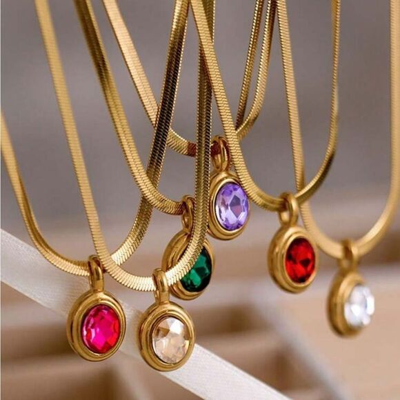 Elegant Necklace with Green Pendant M512 - Picture 1 of 4